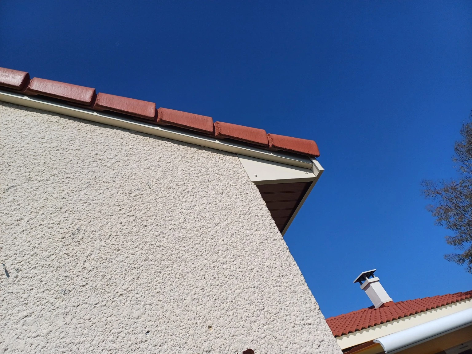 Rénovation de façades et toitures à Clermont-Ferrand (63) : redonnez de la valeur à votre habitation